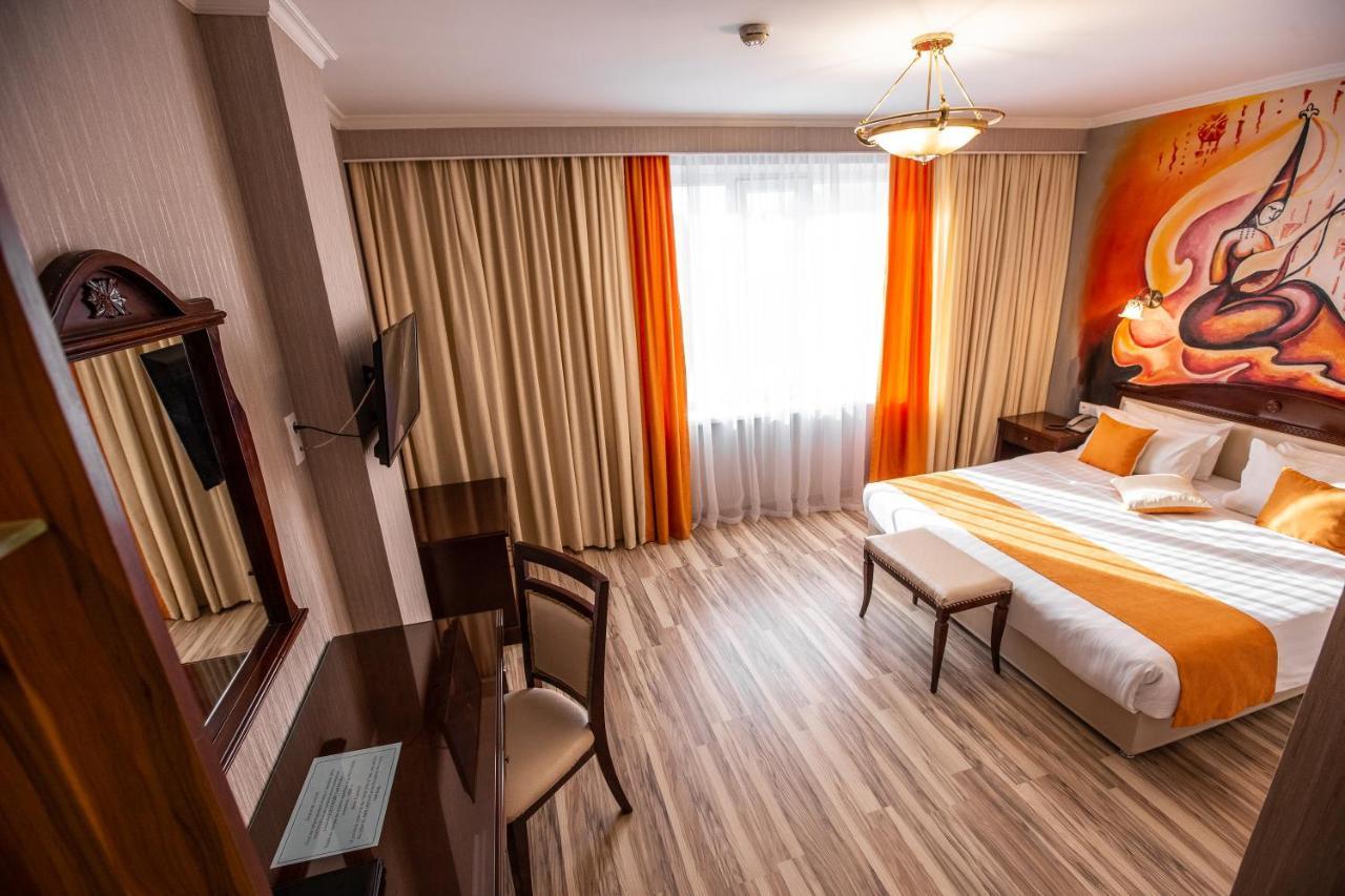 G Empire Hotell Astana Exteriör bild