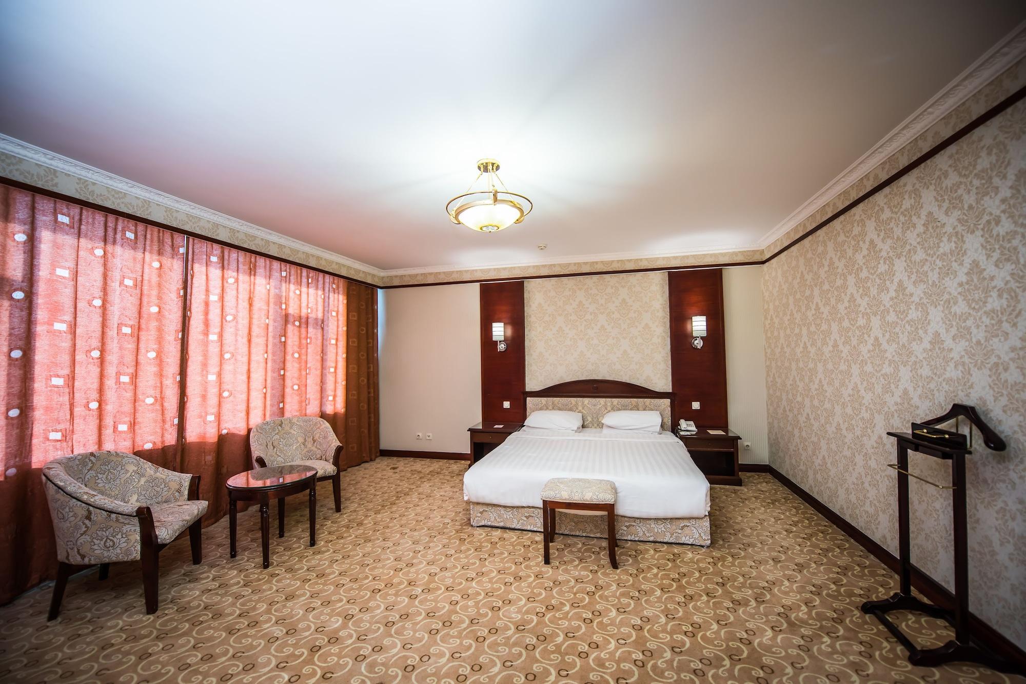 G Empire Hotell Astana Exteriör bild