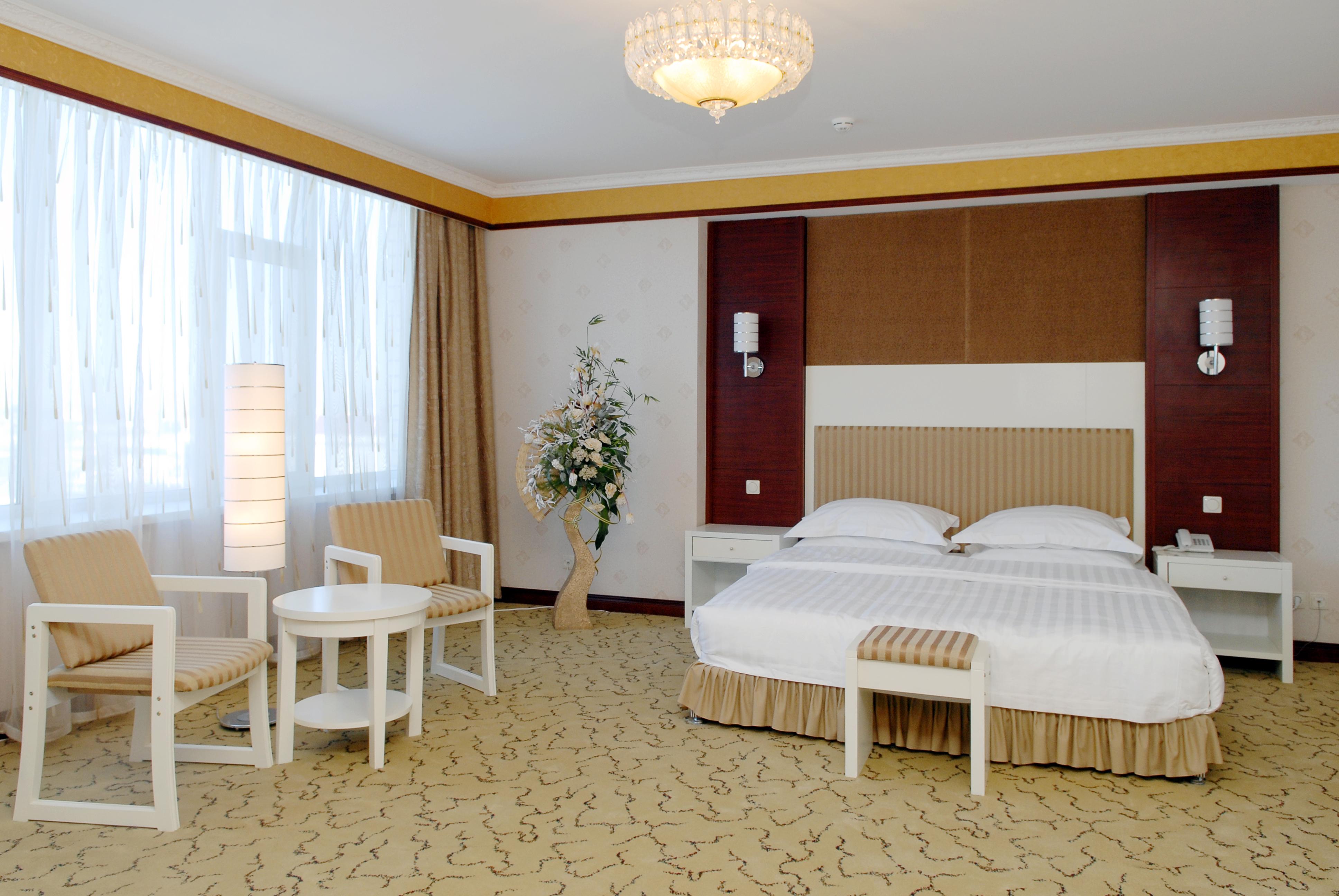 G Empire Hotell Astana Exteriör bild