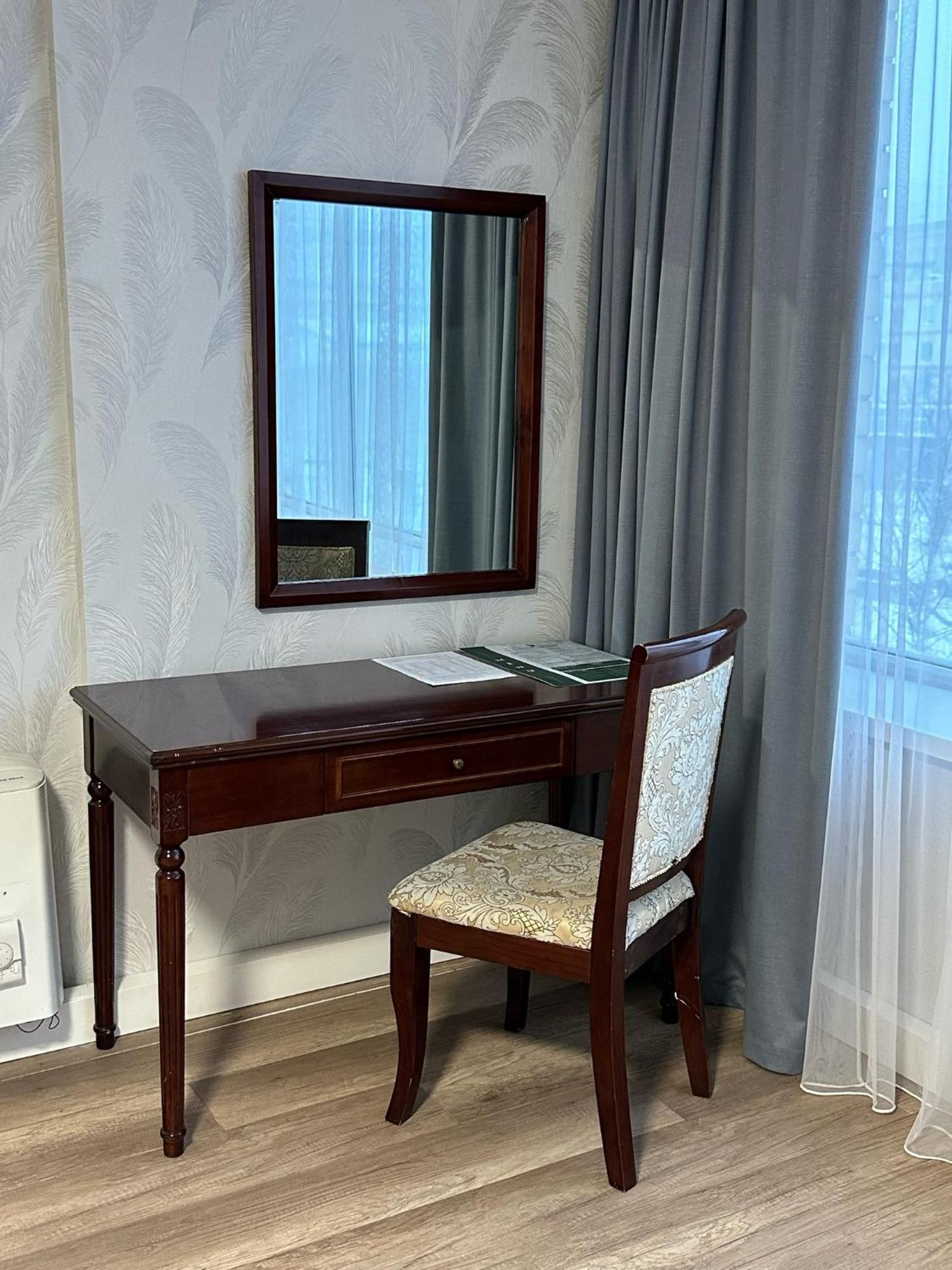 G Empire Hotell Astana Exteriör bild